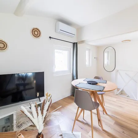 T2 Avec Veranda Centre De アパート