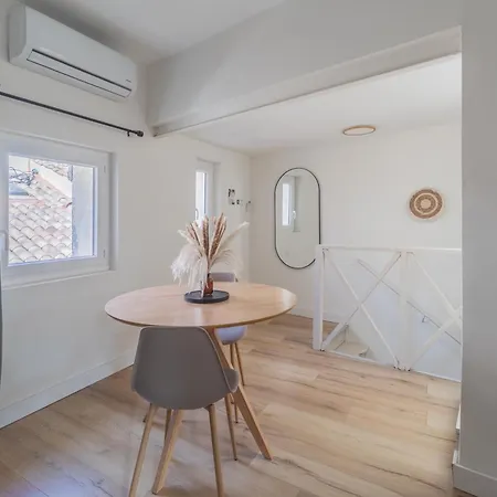 Apartman Le Belvedere Nimois Veranda Et Vue Sur Les Toits Clim Centre-ville