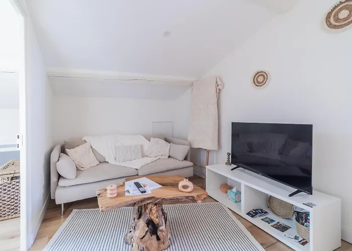 Belvedere Nimois Avec Veranda Et Vue Sur Les Toits Centre-ville Apartman Nîmes