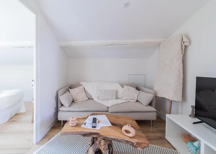 Belvedere Nimois Avec Veranda Et Vue Sur Les Toits Centre-ville Apartman Nîmes