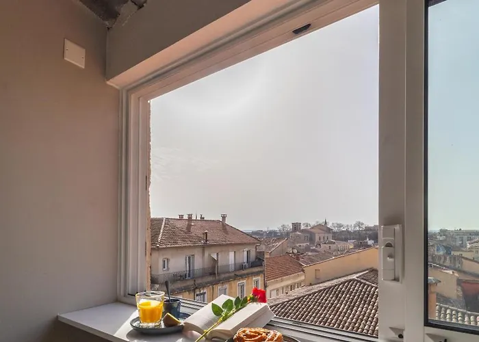 Belvedere Nimois Avec Veranda Et Vue Sur Les Toits Centre-ville * Nîmes