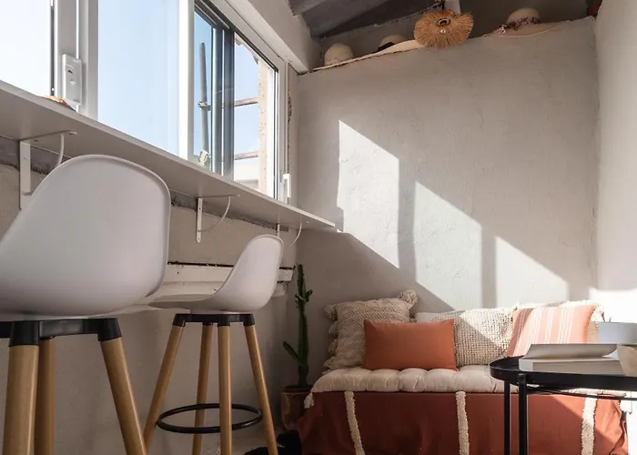 Belvedere Nimois Avec Veranda Et Vue Sur Les Toits Centre-ville Apartment Nîmes